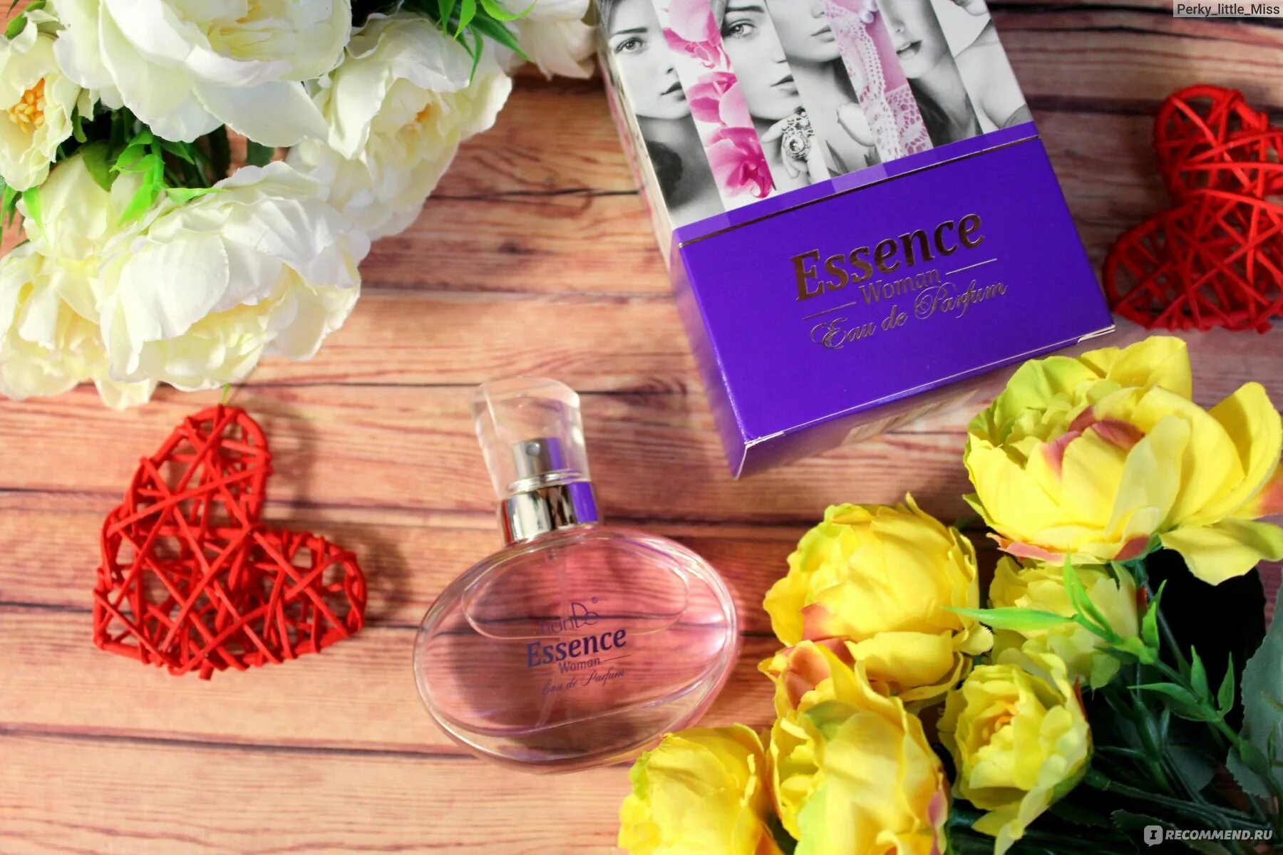 Essence flowers. Цветочная эссенция эликсир. Тианде духи. Эссенция цветок. Тианде духи.