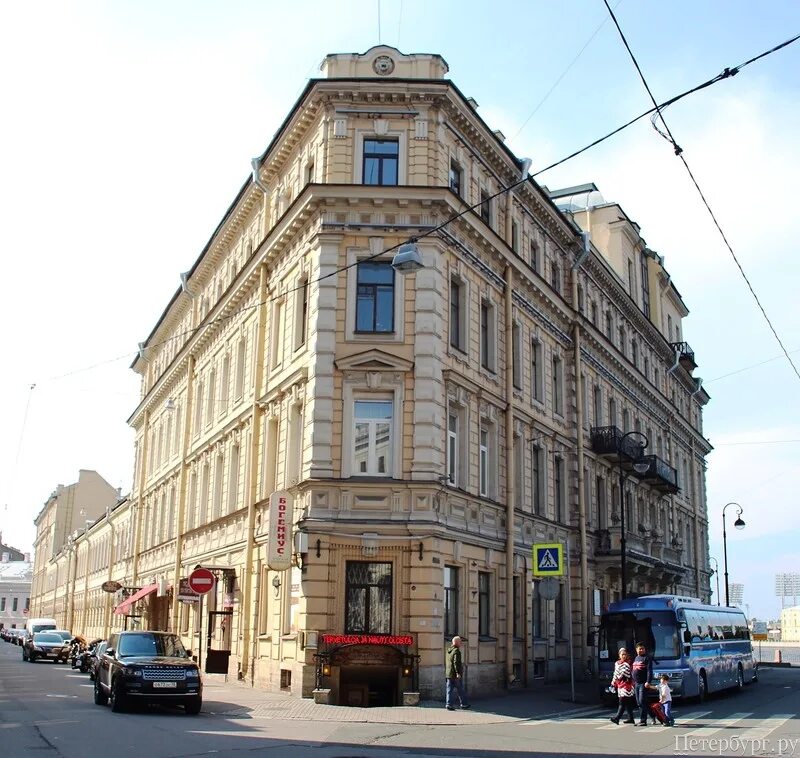 Биржевой переулок 1/10 санкт-петербург. Биржевой переулок 1. Биржевой переулок 1/10 санкт-петербург карта. Кудрявцевой ("дом-утюг"). Музей квартира куинджи.