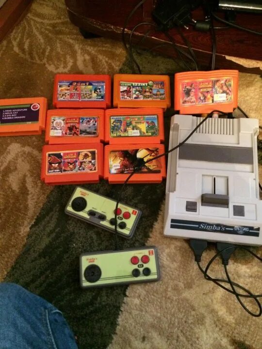 Как называется старая приставка. Старая приставка денди. nintendo приставка старая. игровая приставка денди. денди кварц.