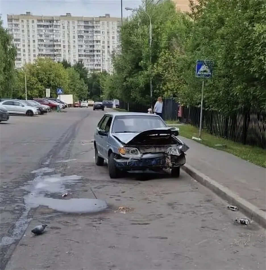 Подслушано в утевке аварии. Чп школы номер 72 красноярск. Дтп около школы 50 барнаул. Новости магнитогорска черное и белое сегодня. Дтп возле школы.