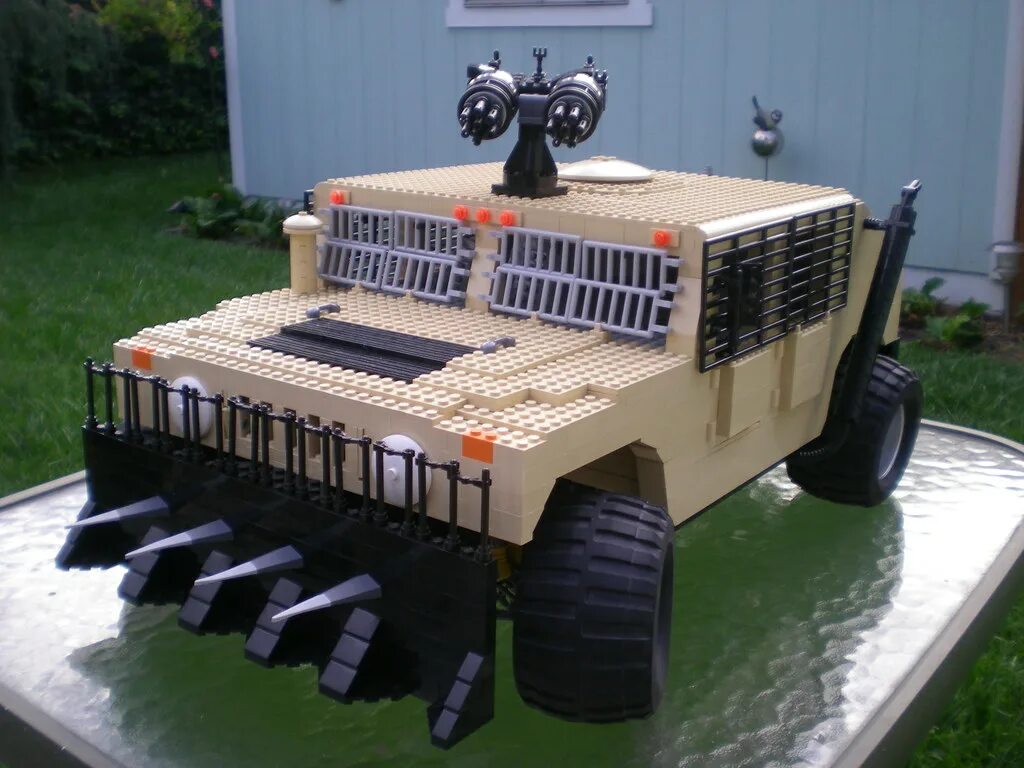 Как сделать зомби апокалипсиса машины. Лего хамви army. lego hmmwv. зомби хамви лего. лего хамви.