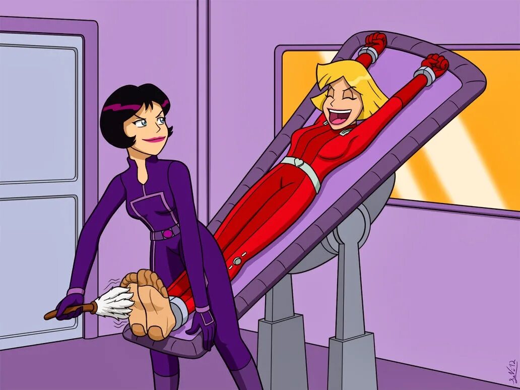 Тиклинг это. Щекотка totally spies. пытка щекоткой тотали спайс. щекотка пяток тотали спайс. тотали спайс тиклинг.
