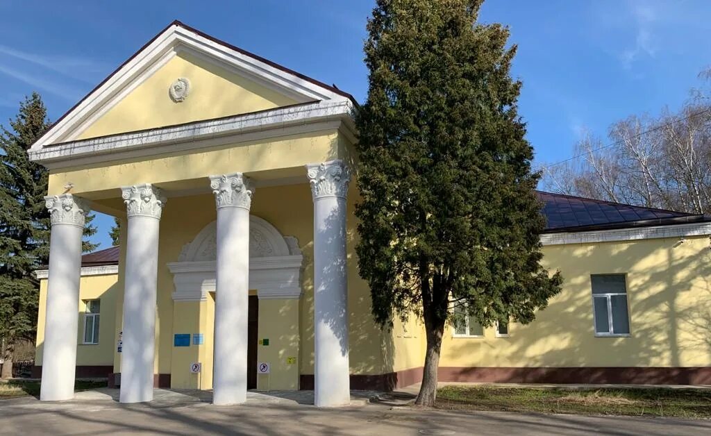 Дворец культуры павлово. Дк петровское. Дк петровское. Дк петровское. Петровское (село, городской округ истра).