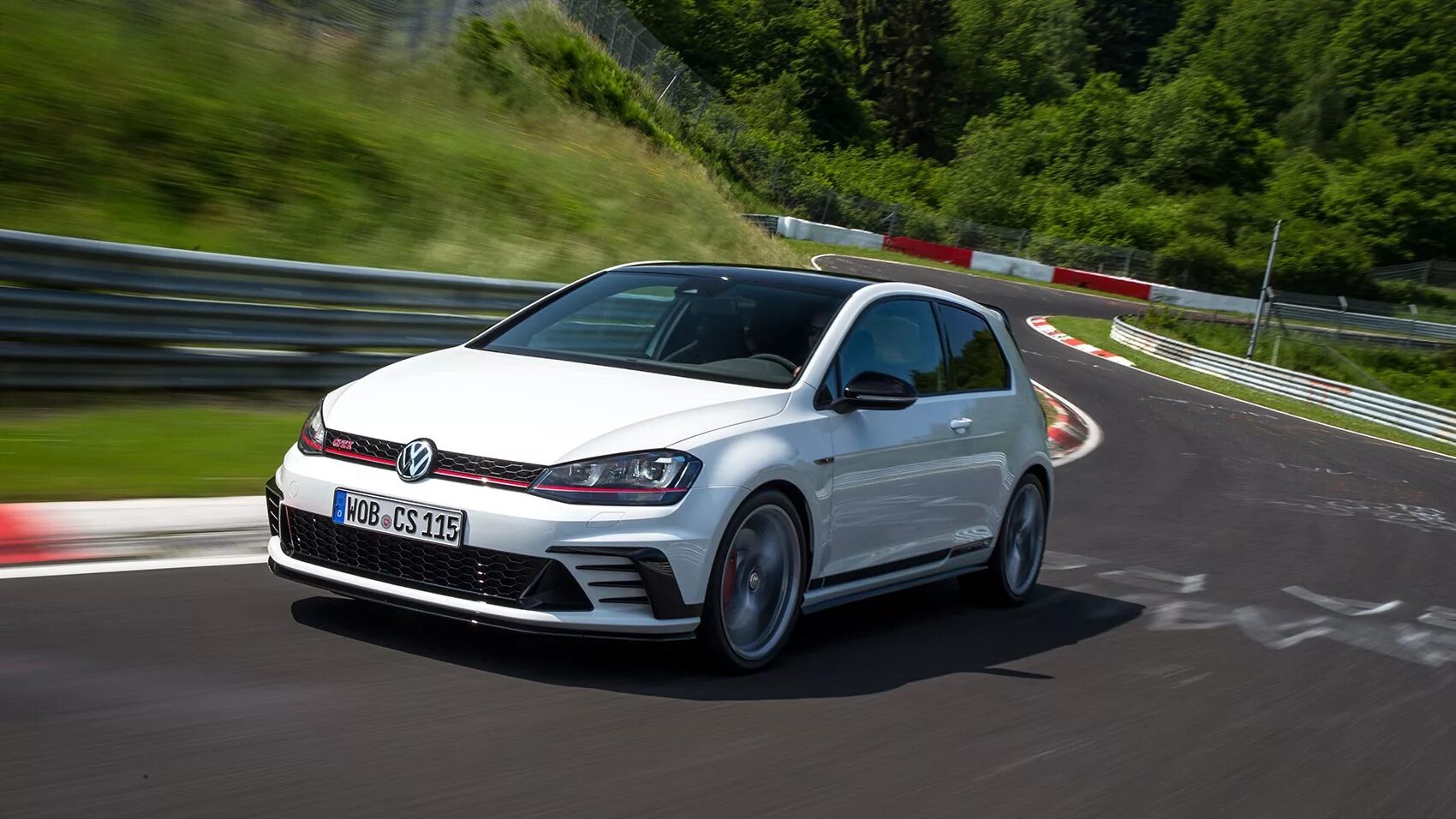 S volkswagen. Volkswagen Golf GTI Clubsport s. VW Golf GTI Clubsport (2016). Volkswagen Golf GTI 2022. VW Golf Clubsport s.