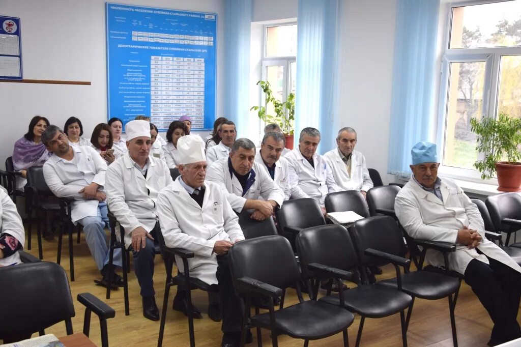 Больница сулейман -стальская црб. Персонал сулейманстальской больницы дагестана. Сулейман стальская црб. Сулейман стальская центральная районная. Главврач сулейман стальского црб.