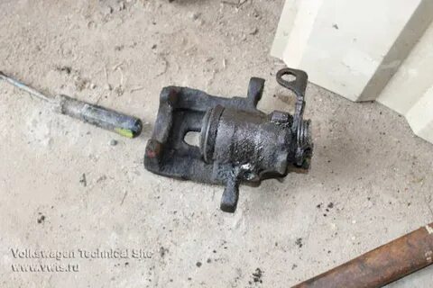 Разборка задних суппортов форд