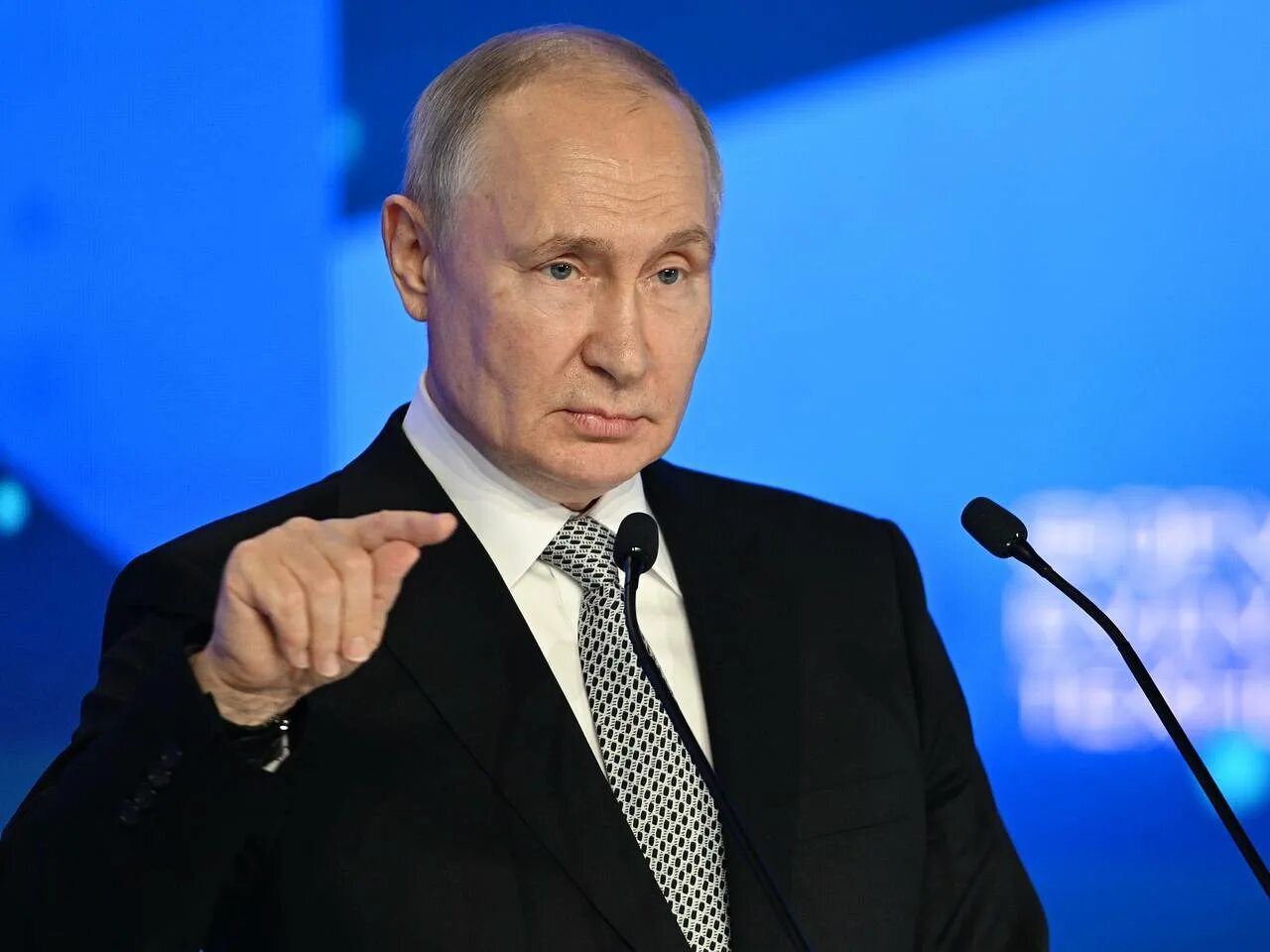 Ведущие прямой линии с путиным 2025 года. Ведущие прямой линии с путиным 2025 года