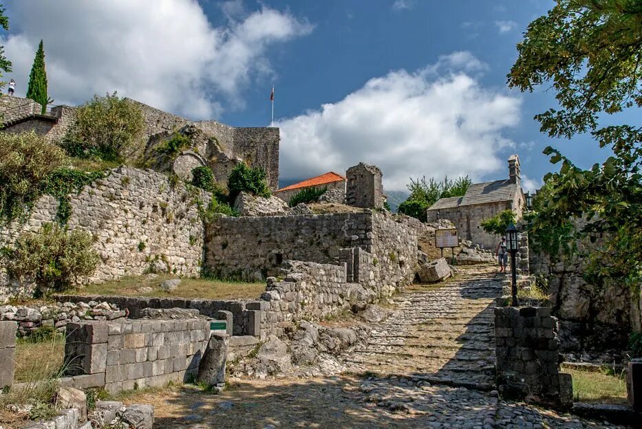 Стари бар черногория. Город бар черногория. Акведук в баре черногория. Бар черногория старый город. Стари бар.