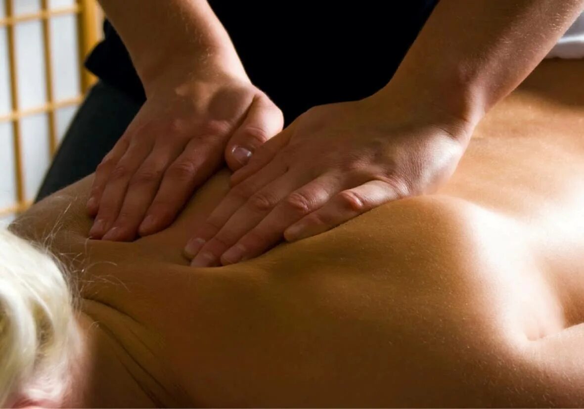 Египетский массаж для женщин. Классический массаж. О салоне египетском массаже. Расслабляющий египетский массаж. Массаж гатчина частные объявления.