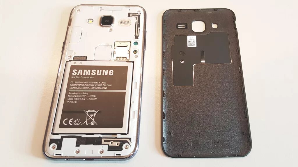 Samsung j5 2015 Battery. Аккумулятор на самсунг j5. Samsung Galaxy j4 задняя крышка. Samsung j7 2016 аккумулятор. Память самсунг j5