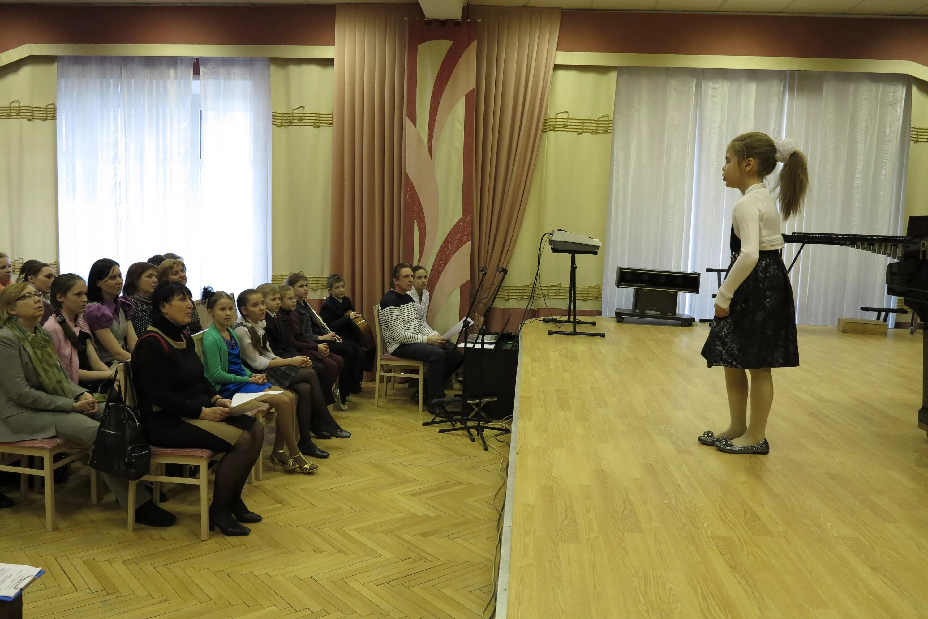 Богословский алиса химки школа искусств. Школа имени козловского в крылатском искусств. Козловского». Школа имени козловского в крылатском искусств. «детская школа искусств им.