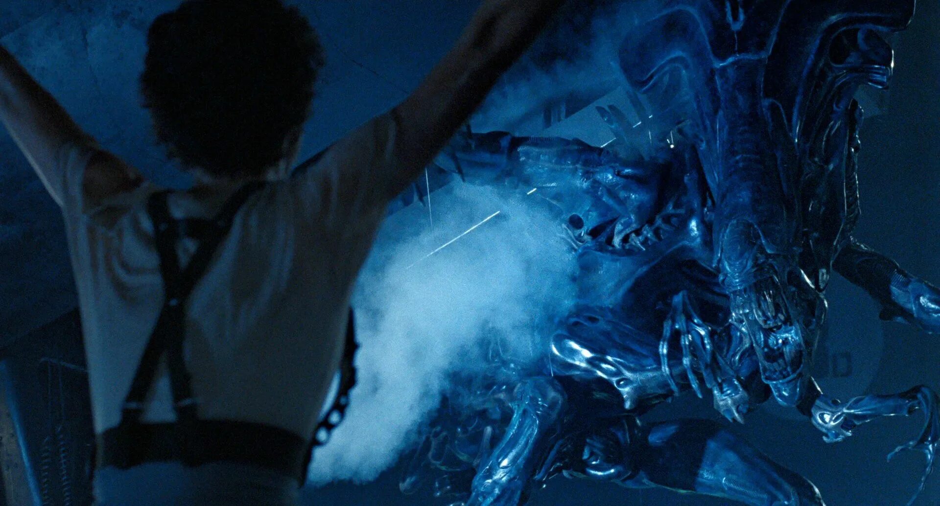 Alien movie. Чужие (1986) Рипли. Рипли чужой 2. Чужие 1986 Королева чужих.