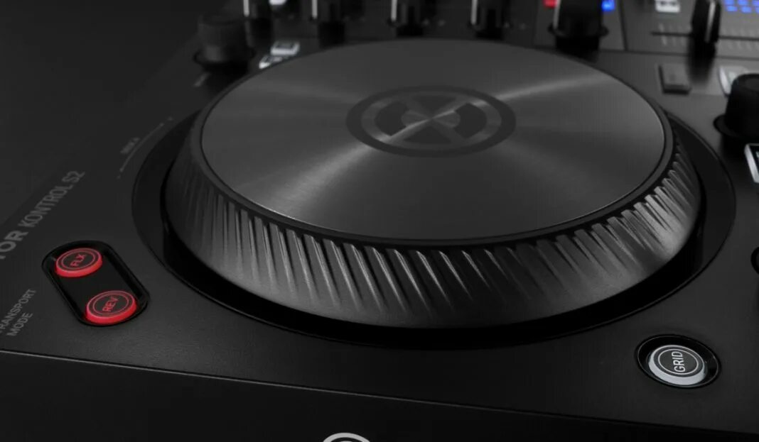 Native instruments s2. Traktor s2 mk3. native instruments traktor kontrol s2 mk3. kontrol s2 mk3. native instruments s2 mk3.