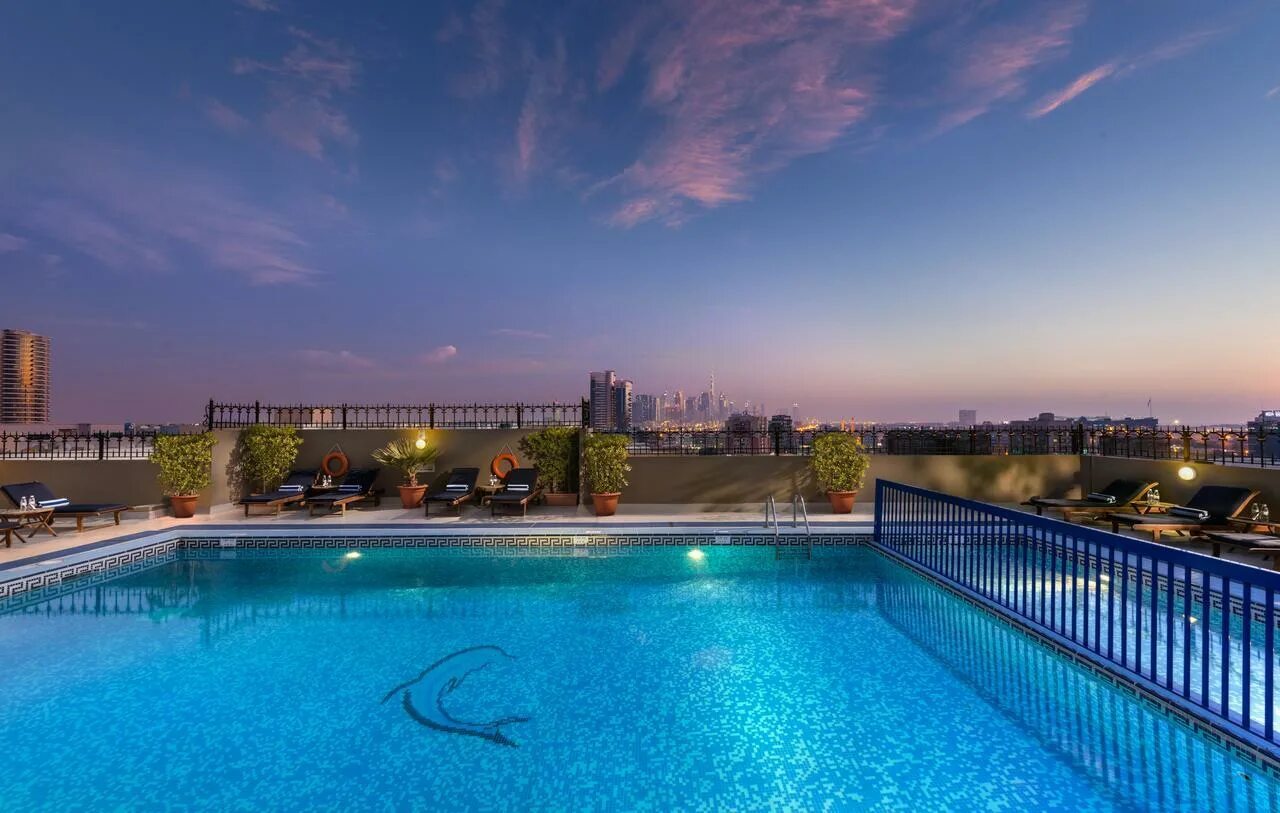 Savoy park hotel apartments. Savoy park hotel apartments дубай. Savoy дубай. Савой парк отель апартамент дубай. Савой централ отель дубай.