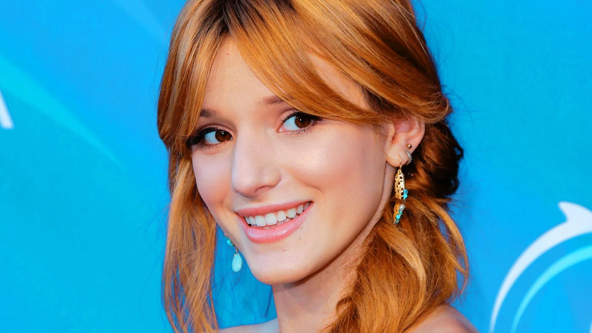 Торн сайт. Белла торн bella thorne. белла торн (bella thorne) актриса. белла торн 2009. белла торн в профиль.