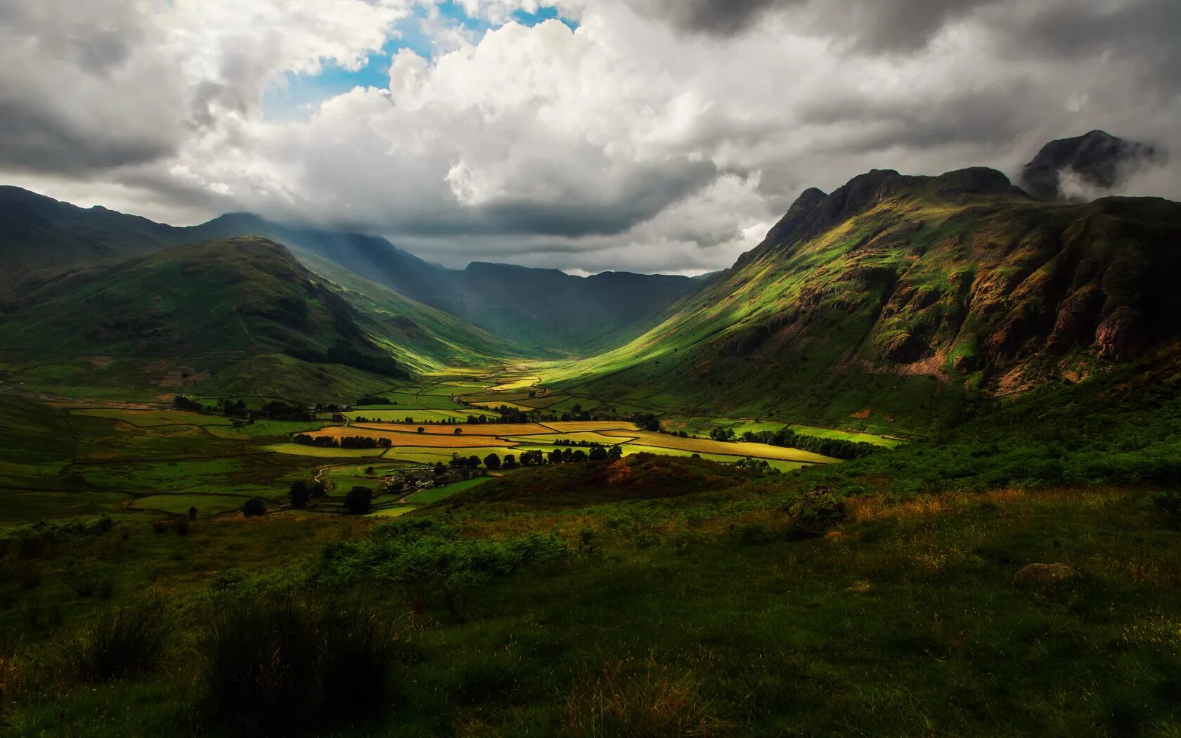 Долина Jalapa Valley. Холмистые равнины Англии. Долина Англия поле. Green Hills зеленые холмы Ирландии.