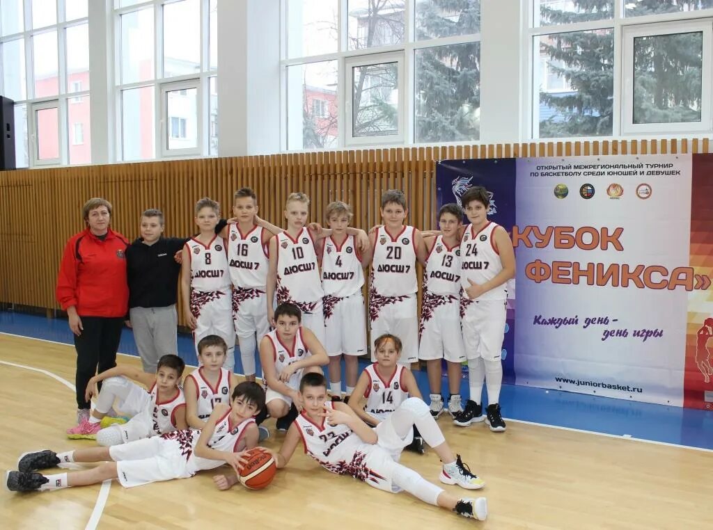 команда красные крылья тольятти. рфб юноши 2008 первенство россии. первенство московской области по баскетболу девушки 2009. первенство московской области по баскетболу девушки 2009. бк лобня 2009.