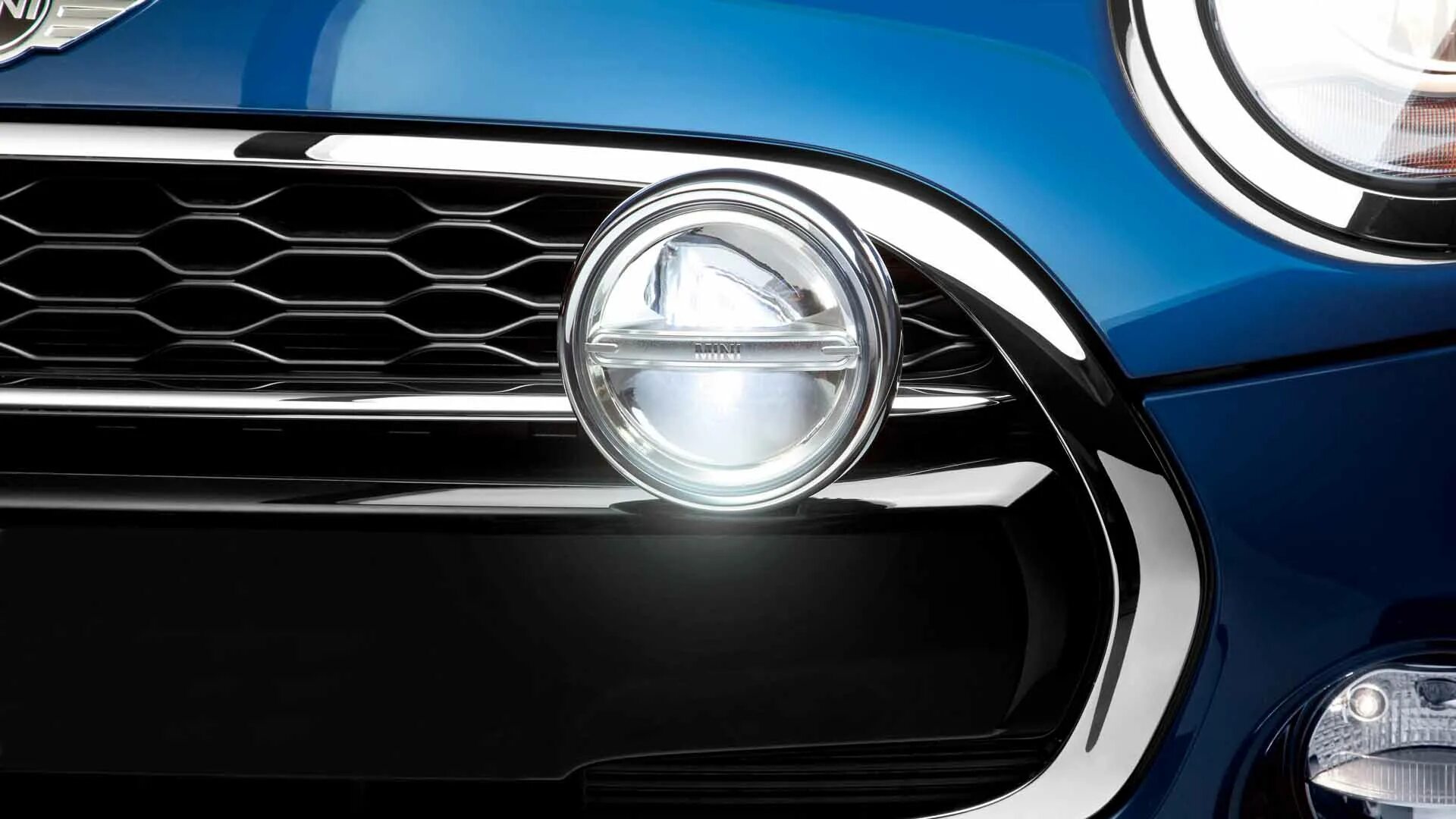 Доп фары для Mini Countryman. Фара Mini Cooper Countryman. Led фары Mini Cooper Countryman. Фары мини Купер f60 задние. Фары mini cooper