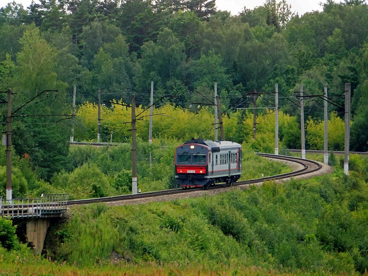 Жд калуга 1. Ближайшая электричка от сазарово на калугу 1. Станция калуга эр2р. Эд4м цппк калуга. Санкт петербург калуга жд.