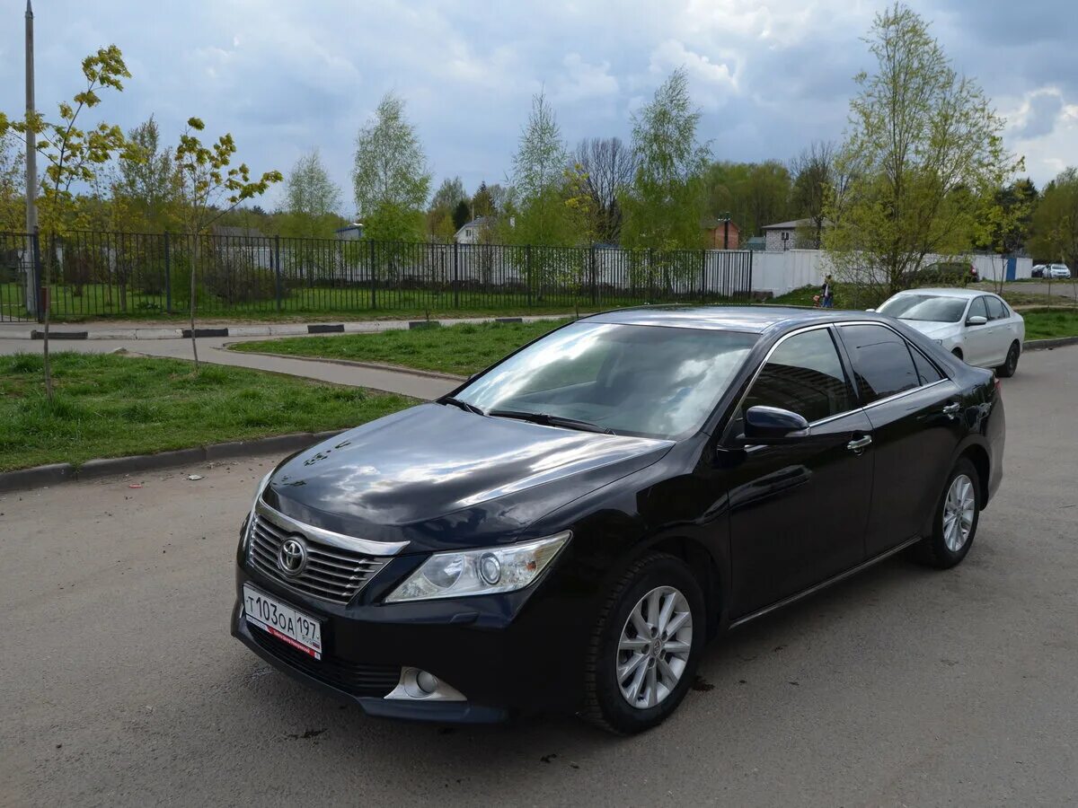 Купить тойота камри в улан. Toyota Camry 2011. Toyota Camry xv50 2011-2014. Toyota Camry 50 2011. Toyota Camry xv50.