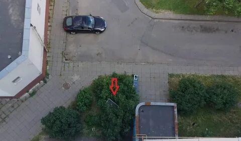 Упала девочка оригинал