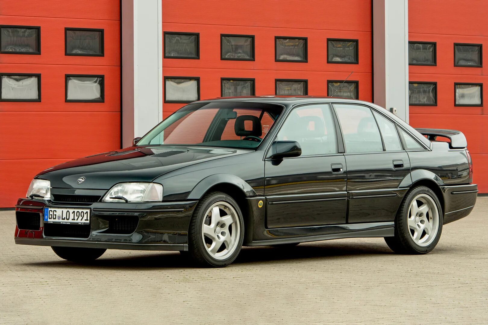 Опель омега купить в россии. Opel Lotus Omega 1990. Opel Lotus Omega. Opel Omega Лотос. Опель Омега 3000 Лотус.