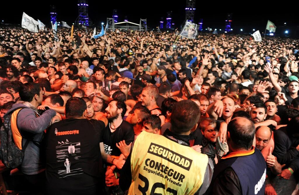 Давка на концерте трэвиса скотта. Astroworld festival 2021 давка. Давка на концерте трэвиса скотта. Давка на концерте. Давка на концерте.