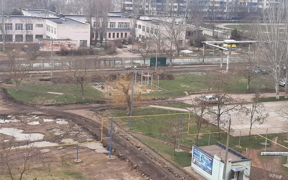 Ул ворошилова г керчь. Керчь ул ворошилова. ворошилова 31 керчь дом. двор на ворошилова фото. керчь дмитрия донского улица фото вид с окна.