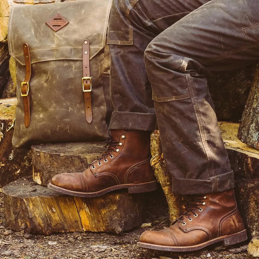 Понесли ботинки. Ботинки red wing iron ranger. ботинки red wing look. ред вингс ботинки айрон рейнджер. сапоги ред вингс кожаные.