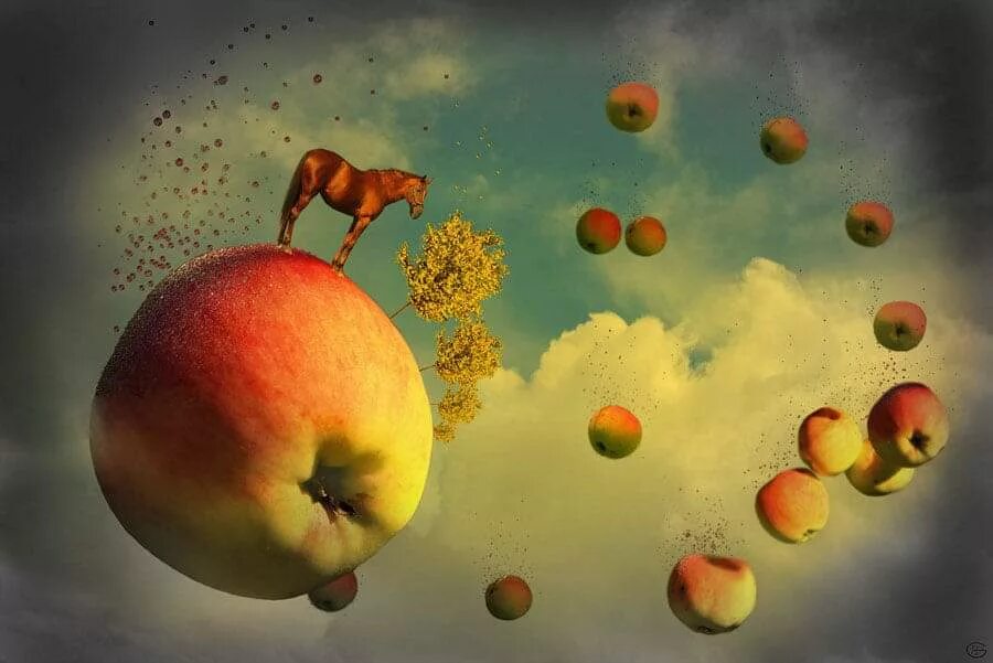 Яблоки не падают никогда отзывы. Падающее яблоко. Сюрреализм яблоко. Яблоки небо. Яблоко в стиле сюрреализм.
