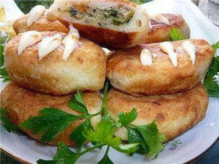Жареные пирожки с творогом