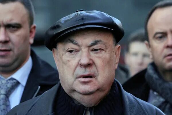 Леонид слуцкий депутат ресин. Ресин слуцкий. Ресин слуцкий. Леонид слуцкий лдпр в молодости. Ресин владимир иосифович часы.