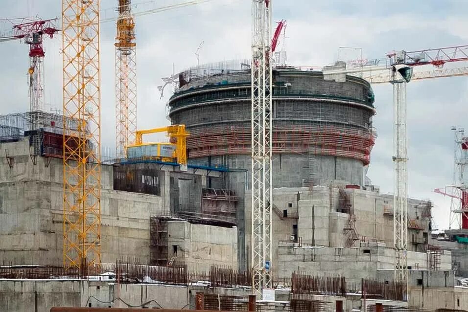 Здание реактора. Сосновый бор лаэс 2 здание реактора. ленинградская аэс реактор. ленинградская аэс 1973 год. строительные конструкции аэс.