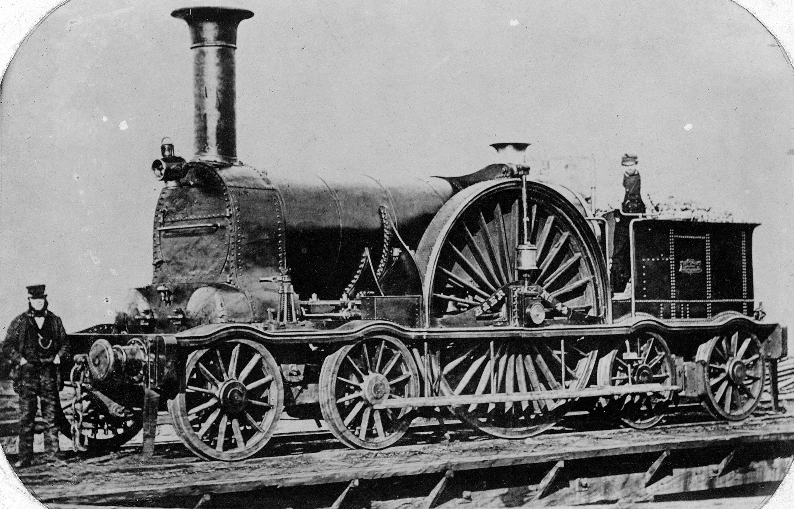 Первый паровоз 19 века. Паровоз ракета Стефенсона. Первый паровоз Англия 19 век. Паровоз 19 века Британии.