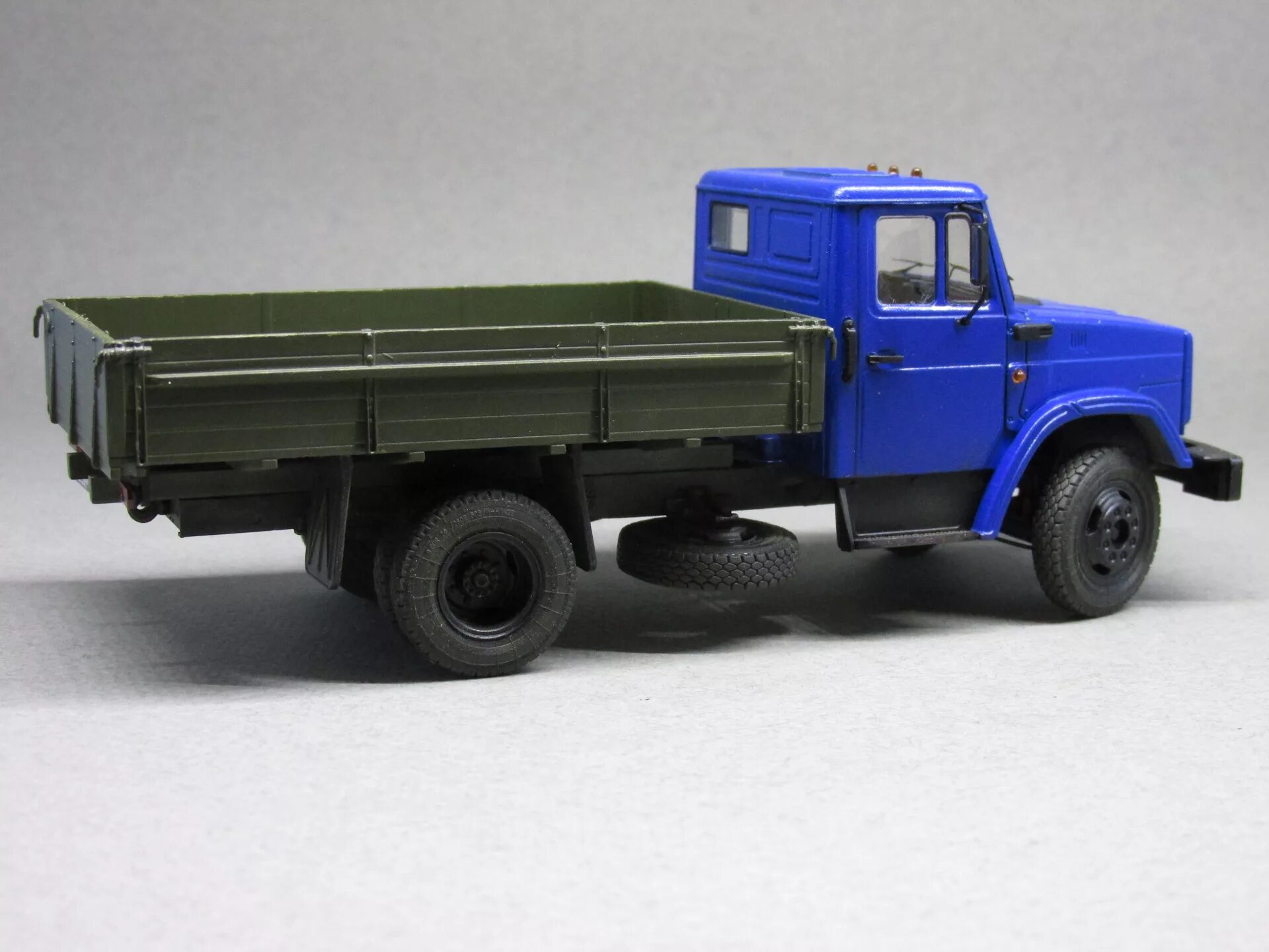 Avd models зил 130. Зил-4333 бортовой 143. зил 130 avd. зил 4333 1 43. зил 4331 avd.