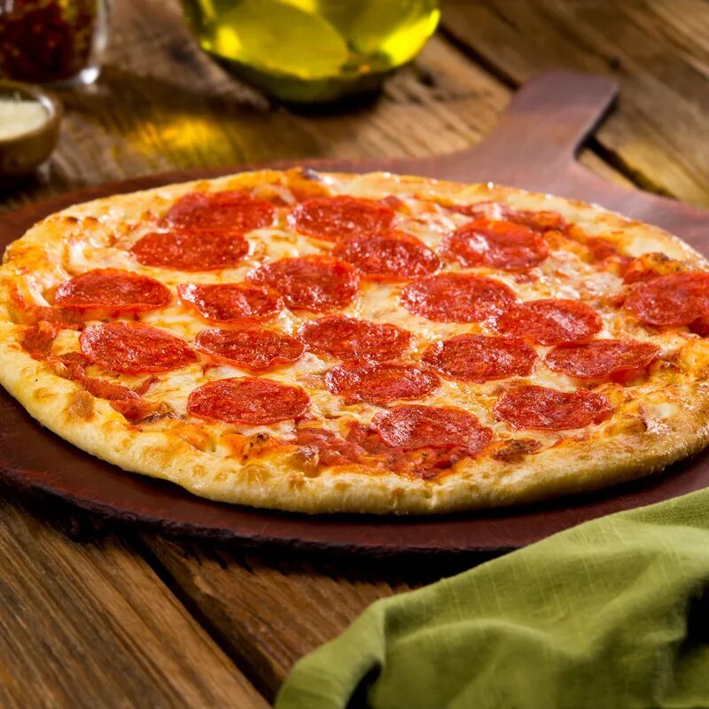 Как сделать домашнюю пиццу пепперони. Пицца пепперони. пепперони wok pizza. волохов пицца пепперони. пицца пепперони 40 см.
