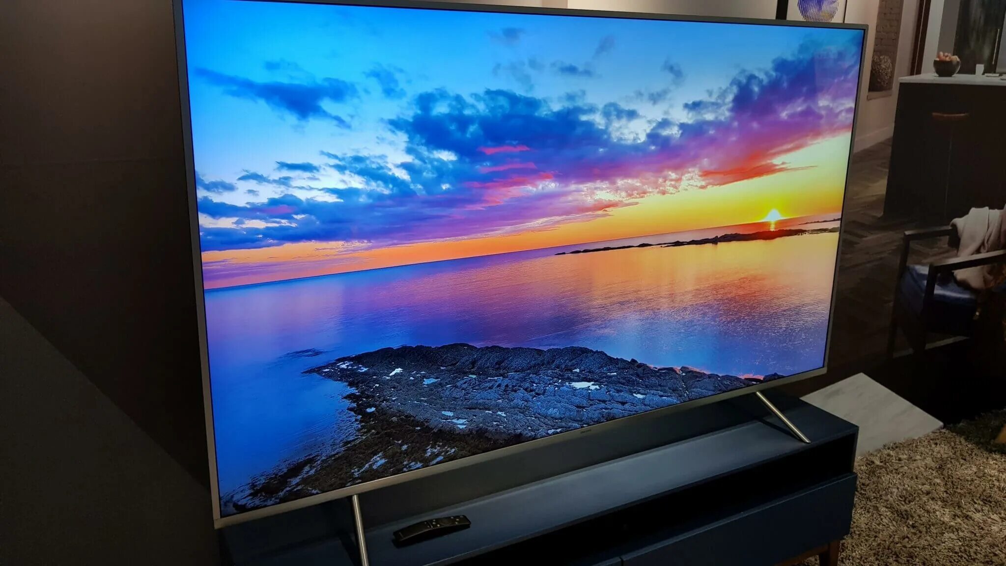 Sunwind телевизор 43. Samsung Smart TV 43. Samsung mu7000. Samsung 50nu7097.