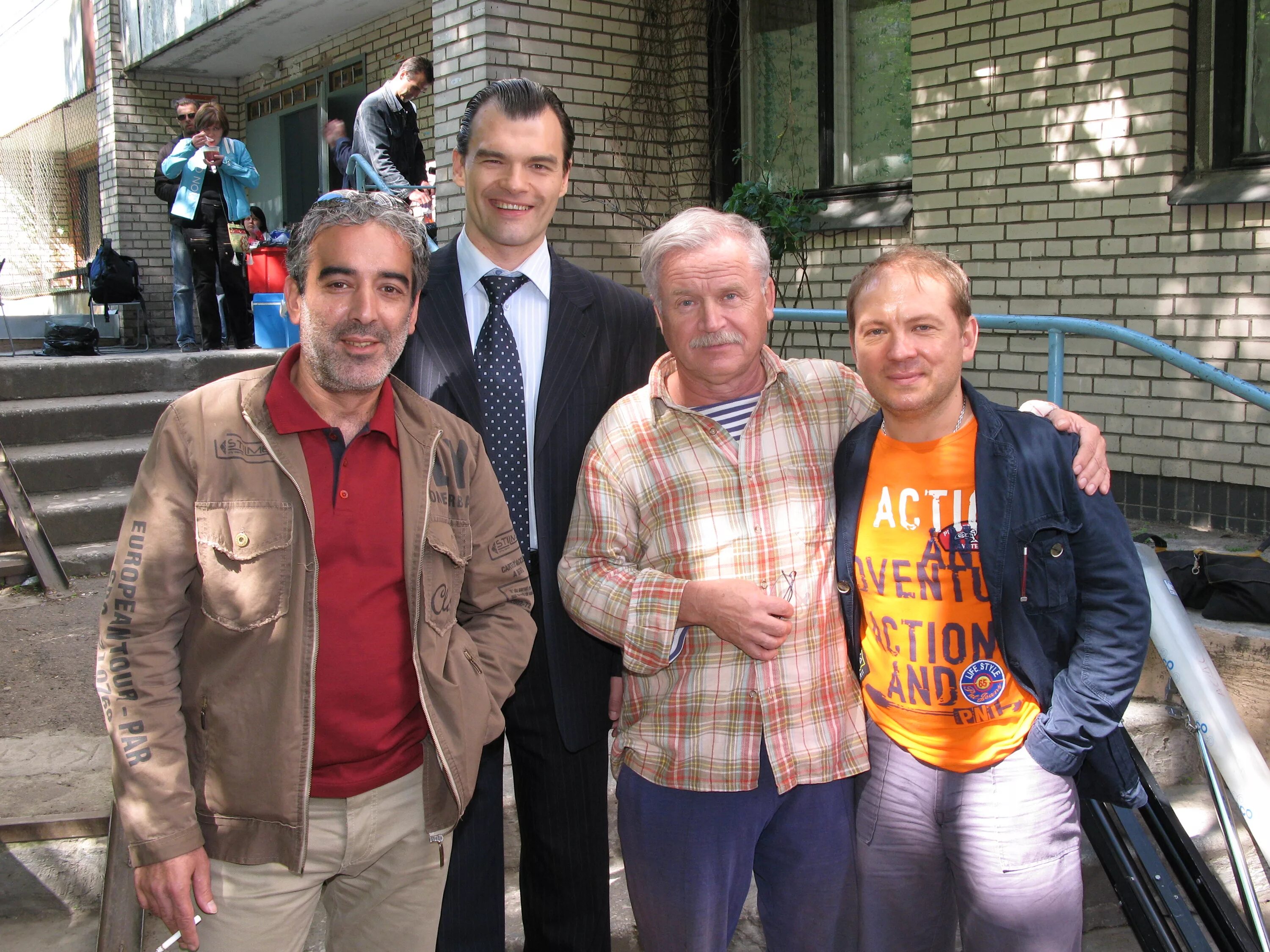 Кровные братья фильм 2012. Кровные братья 2007. Кровные братья 2004. Blood brothers фильм. Братья 2007 год.