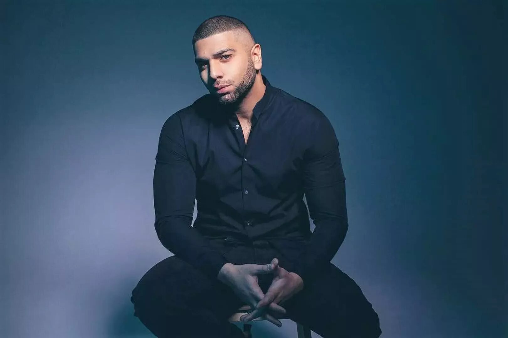 Фотосессия для вокалиста. Маскулинити певец биография. Марвин певец. Маскулинити певец биография. Артем качер 2021.