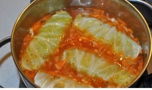 Голубцы рулетики. Рубленные голубцы. Голубцы в кастрюле. Голубцы из пекинской капусты. Голубцы болгарские.