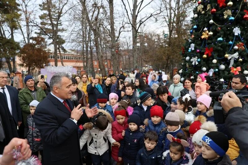 Знаур южная осетия. Южная осетия посёлок знаур церковь. Погода в знауре. Погода в знауре. Знаур (посёлок).