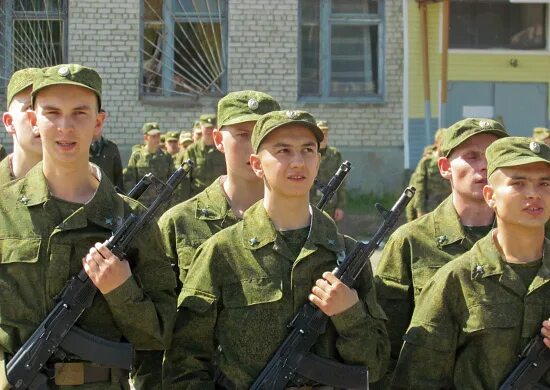 Военнослужащий. Мотострелковые войска срочники. Мотострелковые войска форма призывников. Мотострелковые войска срочники. Солдаты срочной службы.