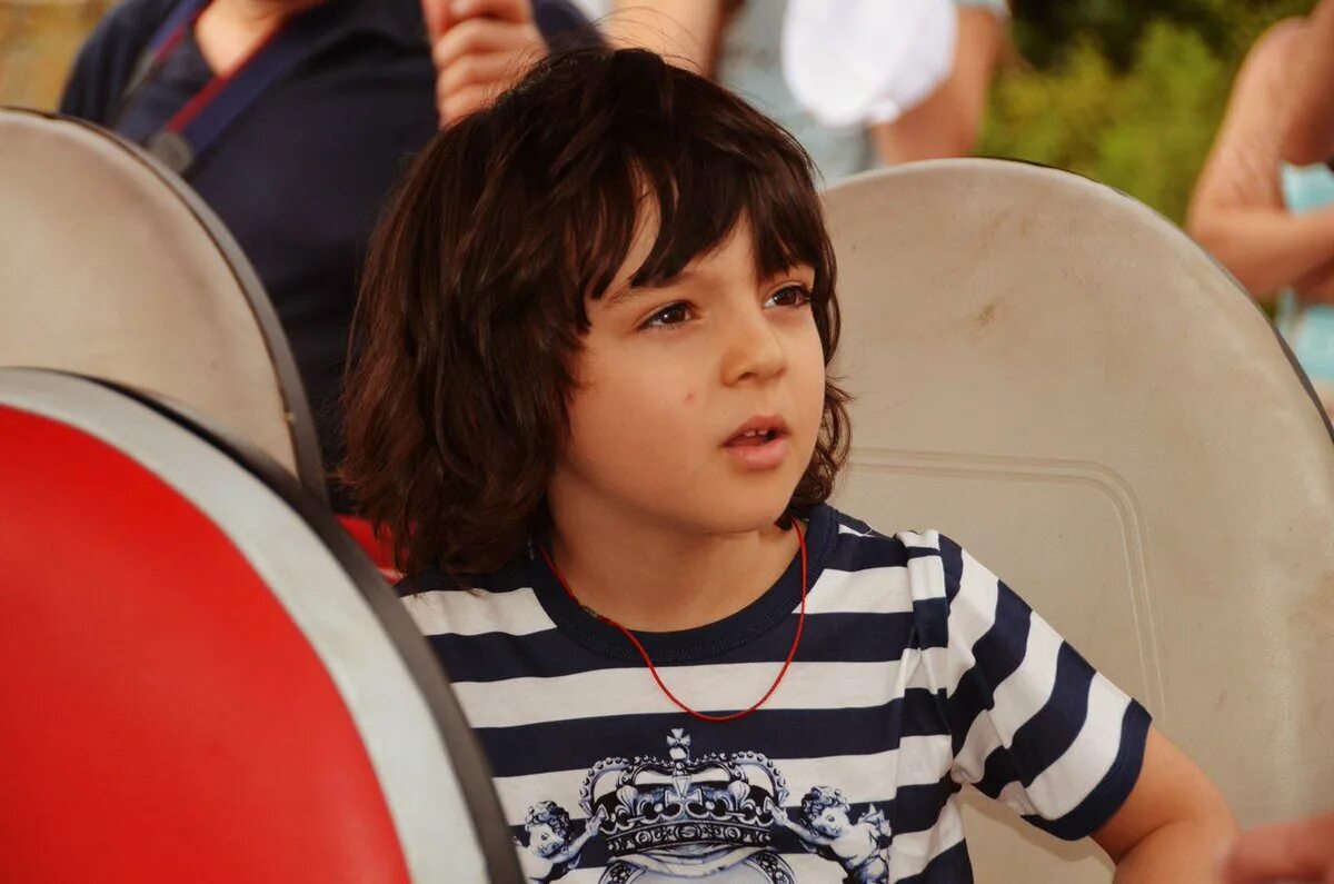 Сын киркорова мартин. Мартин киркоров 2019. Давид бухаров и филипп киркоров. Сын филиппа киркорова. Сын филиппа киркорова.