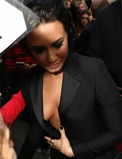 Demi Lovato Pictures.