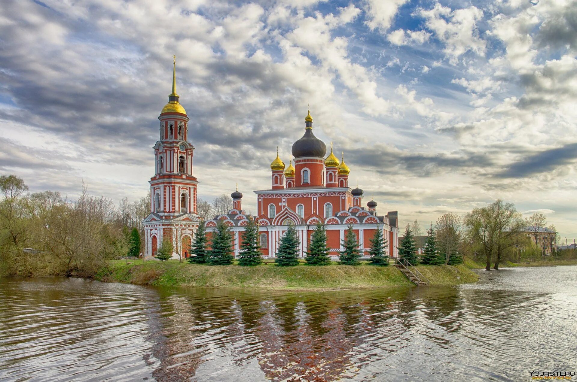 Старейший православный храм. Соборная Церковь Старая Русса.