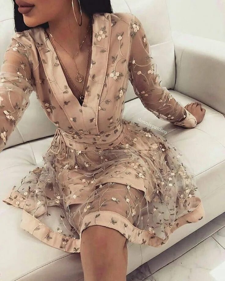 Dress instagram. Dress instagram. Платья из инстаграмма. Модные платья из инстаграма. Красивые платья из инстаграма.