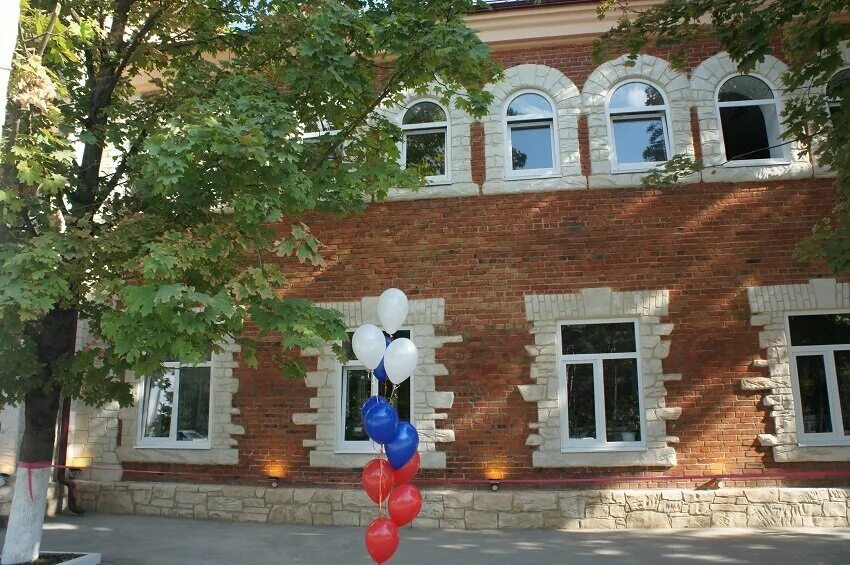 Азовская городская баня. Баня в Азове на Измайлова.