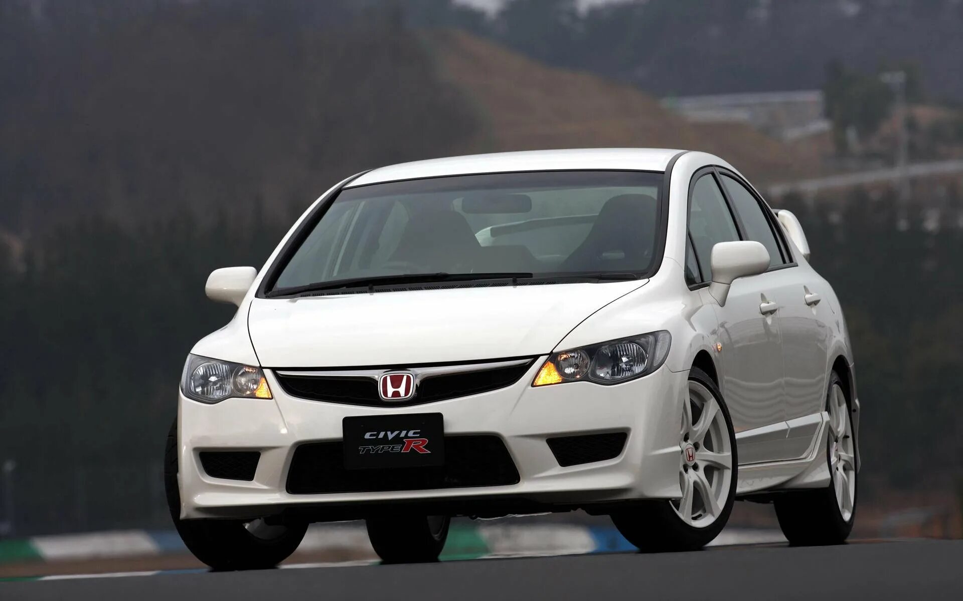 Honda fd. Хонда Цивик 8 тайп р. Honda Civic Type r 2007 седан. Хонда Цивик тайп р седан. Honda Civic 8fd2.