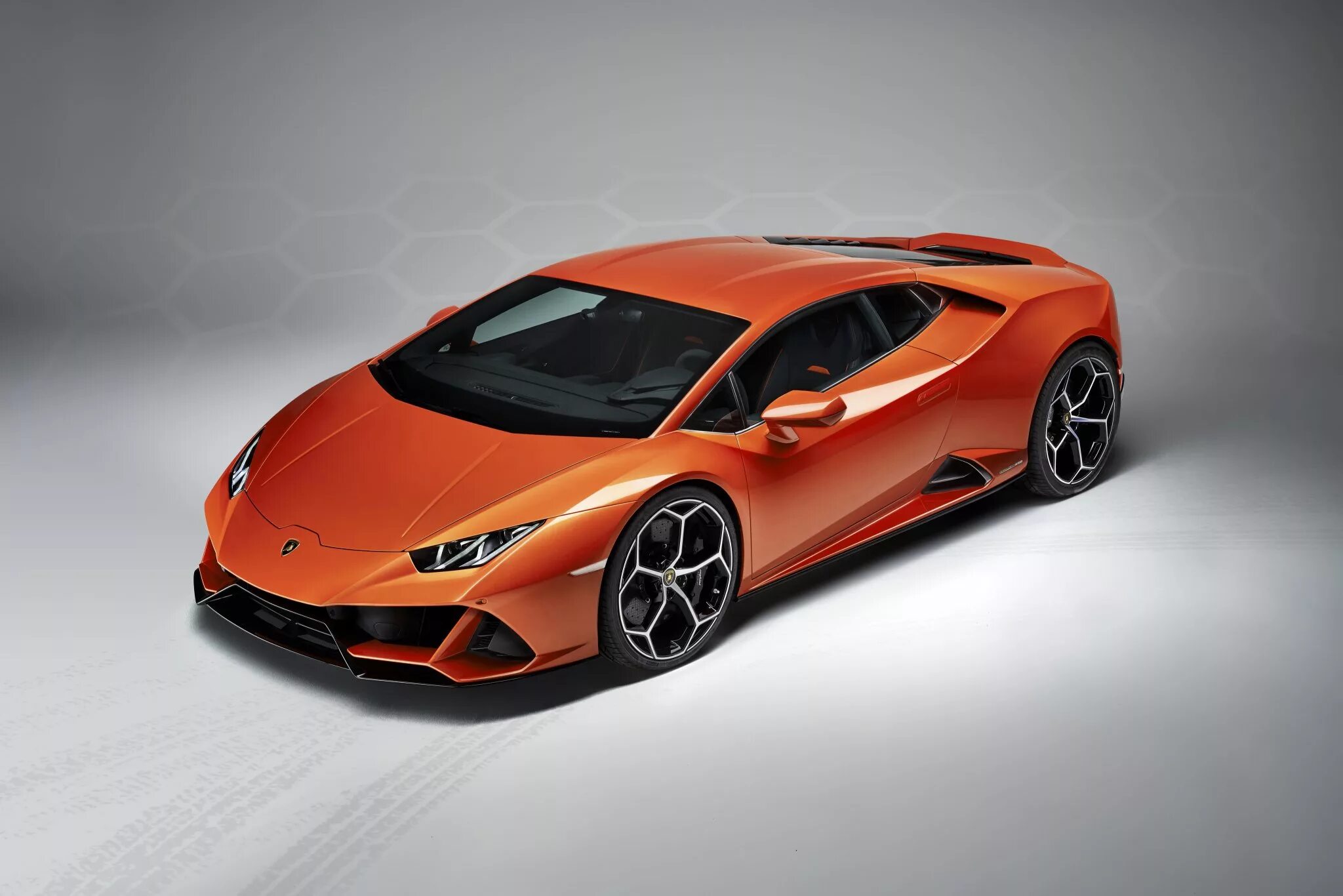 Хуракан эво. Lamborghini Huracan 2020 оранжевый. Lamborghini Huracan EVO 2020 оранжевый. Ламборджини Хуракан 2019. Машина Ламборгини Хуракан оранжевая.