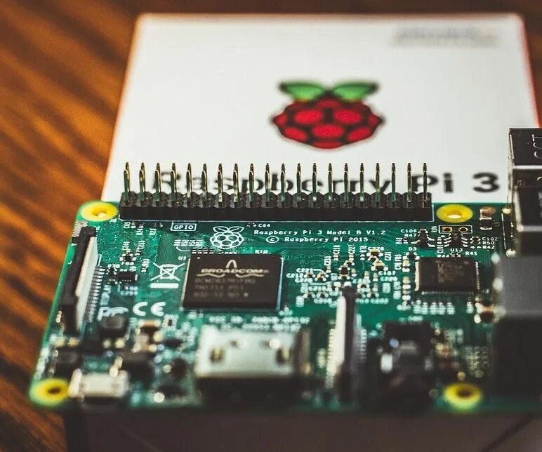 Raspberry pi 3.5. Docker на raspberry pi. tpm raspberry pi. raspberry pi фото. raspberry pi 5.
